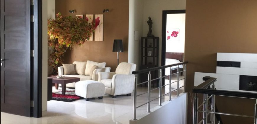 Rumah Pondok Hijau Golf