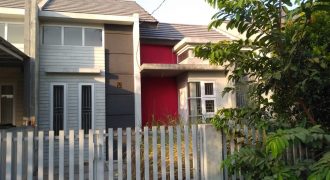 Rumah Bukit Golf River Side Jakarta Timur