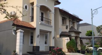 Rumah Dijual Tm.Beverly Golf Lippo Karawaci Siap Huni
