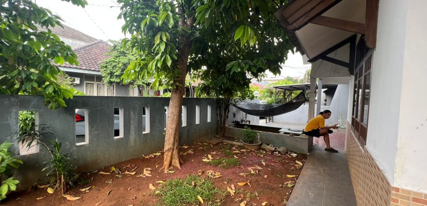 S M Property Rumah Villa Melati Mas Tangerang Selatan