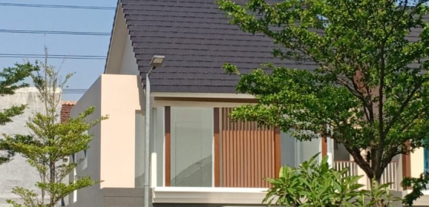 S M Property Rumah Clover Hills Kreo Tangerang