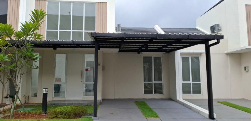 S M Property Rumah Paramount Petals Curug Tangerang