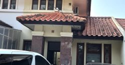 S M Property Rumah Taman Parahyangan Lippo Karawaci