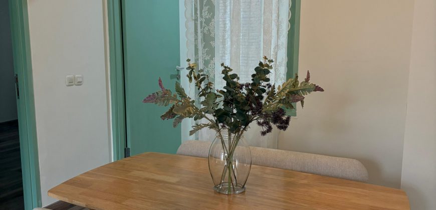 S M Property Rumah Townhouse Taman Hijau Lippo Karawaci Tangerang