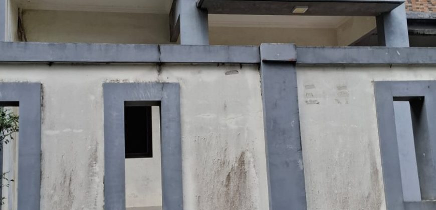 S M Property Rumah Taman Permata Milenium Lippo Karawaci Tangerang