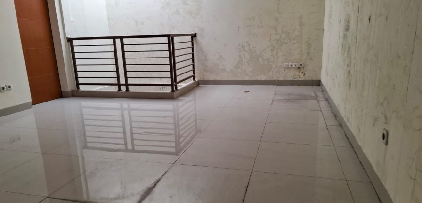 S M Property Rumah Taman Permata Milenium Lippo Karawaci Tangerang