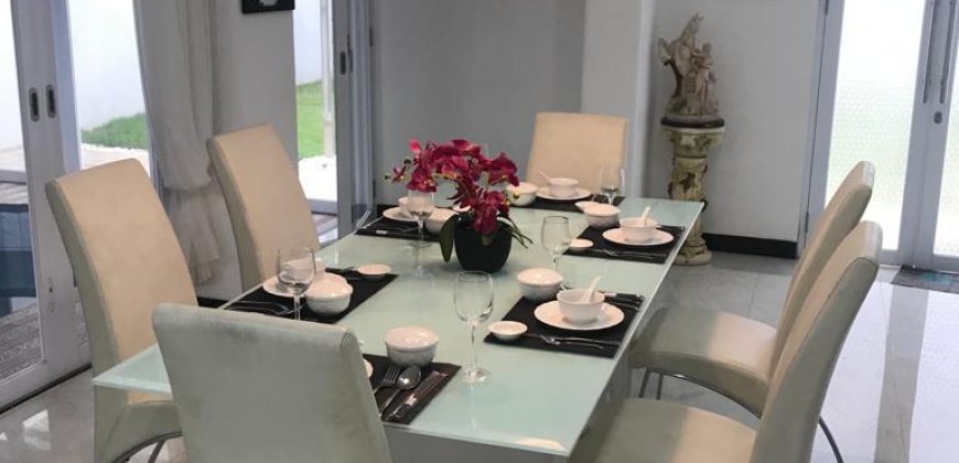 S M Property Rumah Taman Beverly Golf Lippo Karawaci Tangerang